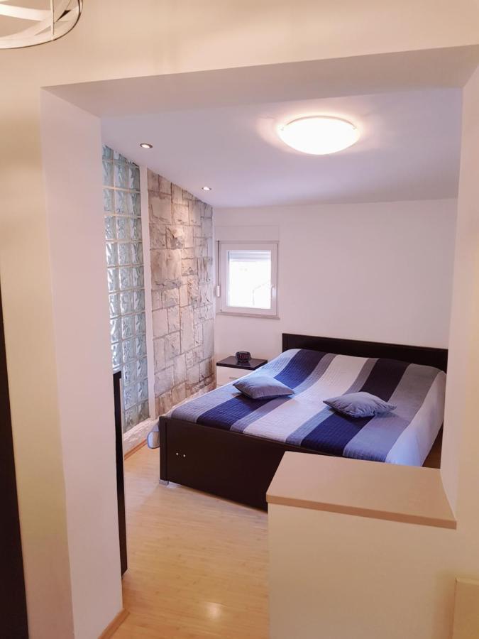 Apartment Centar Omis Exterior photo
